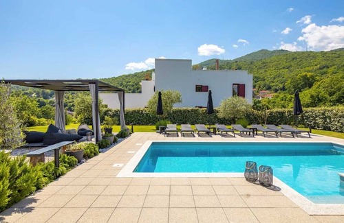 Mihotici Villa | 220 m² Villa ∙ 5 bedrooms ∙ 10 guests