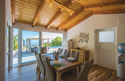 Lokvicici House | 227 m² House ∙ 4 bedrooms ∙ 8 guests