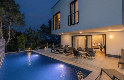 Obrs Other | 230 m² Accommodation ∙ 3 bedrooms ∙ 6 guests