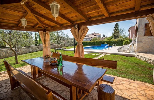 Buici House | 230 m² House ∙ 5 bedrooms ∙ 10 guests