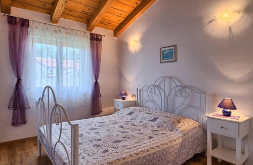 Buici House | 230 m² House ∙ 5 bedrooms ∙ 10 guests