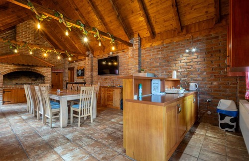 Brestovac House | 230 m² House ∙ 5 bedrooms ∙ 13 guests