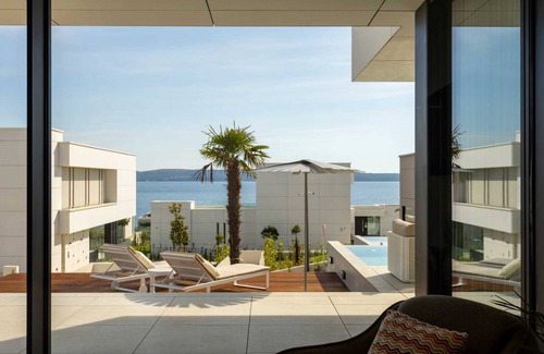 Ugljan Villa | 235 m² Villa ∙ 5 bedrooms ∙ 10 guests