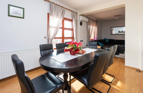 Kaptol House | 240 m² House ∙ 4 bedrooms ∙ 10 guests