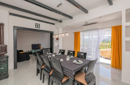 Veliki Prolog House | 240 m² Maisonette ∙ 4 bedrooms ∙ 9 guests
