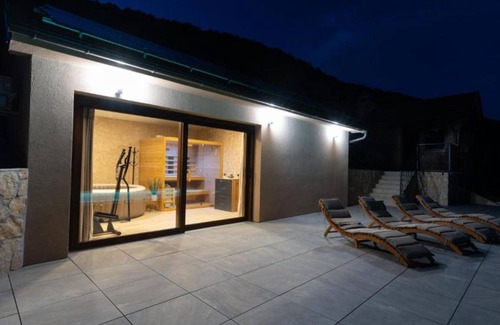 Kalnik Villa | 250 m² Villa ∙ 4 bedrooms ∙ 13 guests