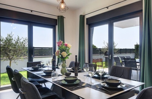 Jadreski House | 258 m² House ∙ 3 bedrooms ∙ 8 guests