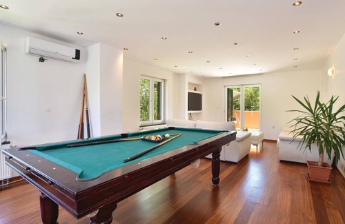 Sinj House | 265 m² House ∙ 4 bedrooms ∙ 10 guests