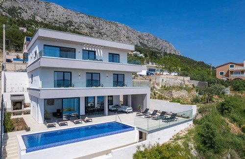 Stanici Villa | 270 m² Villa ∙ 4 bedrooms ∙ 10 guests