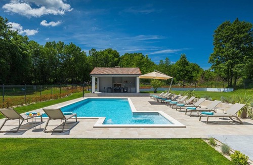Grandici House | 274 m² House ∙ 5 bedrooms ∙ 12 guests