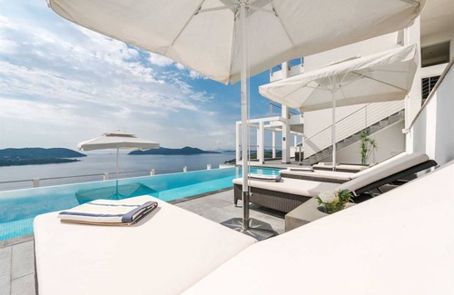 Orasac Villa | 290 m² Villa ∙ 4 bedrooms ∙ 8 guests