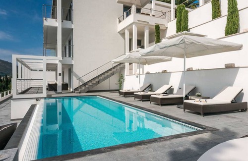 Orasac Villa | 290 m² Villa ∙ 4 bedrooms ∙ 8 guests