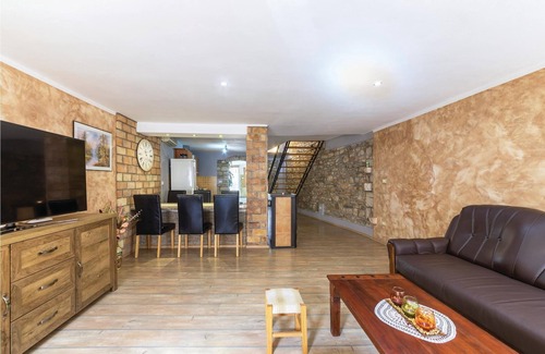 Galizana Apartment | 3 bedroom accommodation in Galizana
