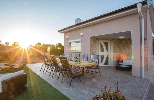 Galizana House | 3 bedroom accommodation in Galizana