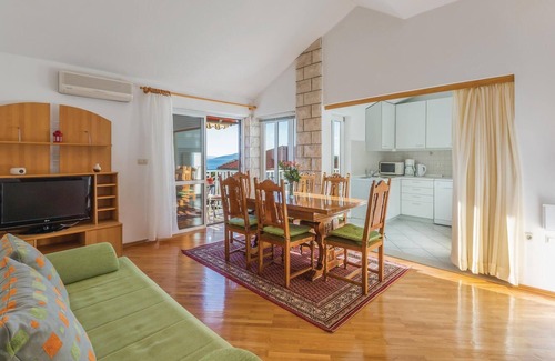 Zelenka Apartment | 3 bedroom amazing apartment in Makarska