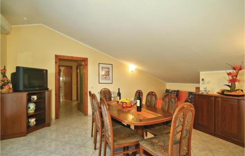 Stancija Vodopija Apartment | 3 Bedroom Gorgeous Apartment In Porec