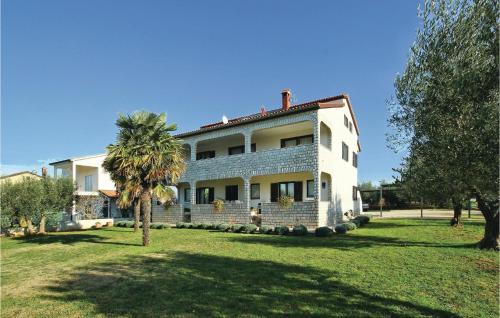 Stancija Vodopija Apartment | 3 Bedroom Gorgeous Apartment In Porec