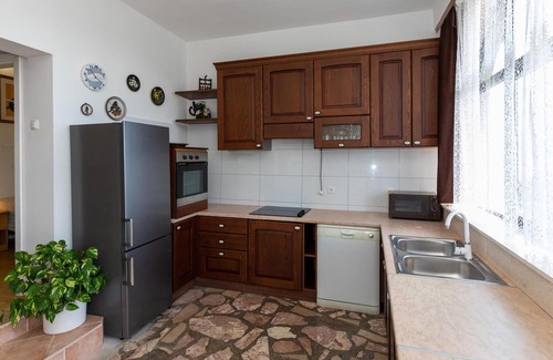 Komarna Apartment | 3 bedroom nice apartment in Komarna