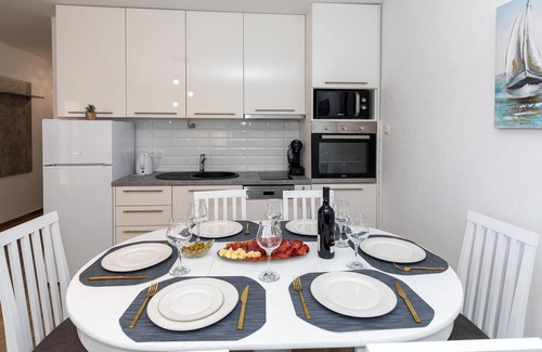 Komarna Apartment | 3 bedroom nice apartment in Komarna