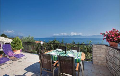 Ravni Apartment | 3 Bedroom Stunning Apartment In Ravni