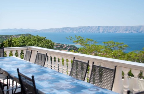 Klenovica Other | 300 m² Accommodation ∙ 7 bedrooms ∙ 14 guests