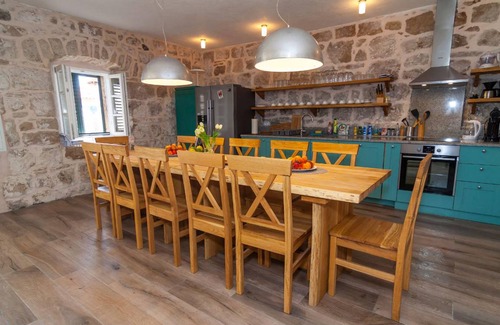 Mocici House | 300 m² House ∙ 5 bedrooms ∙ 12 guests