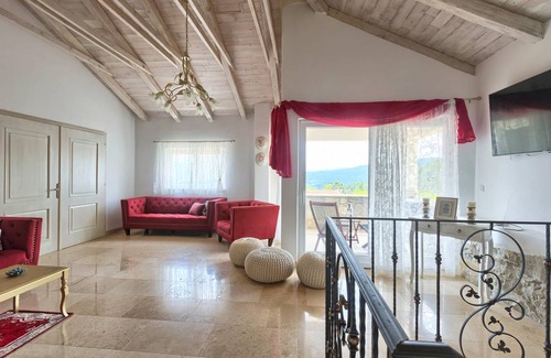 Buzet House | 300 m² House ∙ 7 bedrooms ∙ 14 guests