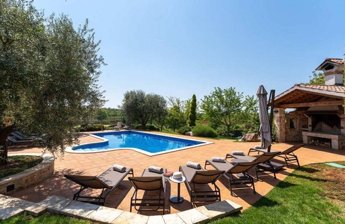 Lasici House | 300 m² House ∙ 7 bedrooms ∙ 14 guests