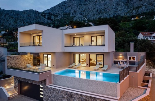 Omis Villa | 300 m² Villa ∙ 3 bedrooms ∙ 6 guests