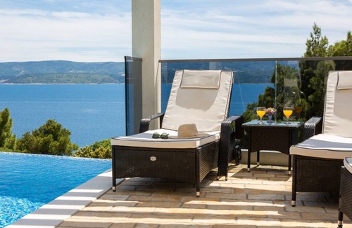 Stanici Villa | 300 m² Villa ∙ 4 bedrooms ∙ 8 guests