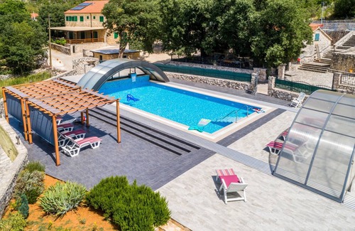 Trolokve Villa | 300 m² Villa ∙ 6 bedrooms ∙ 14 guests