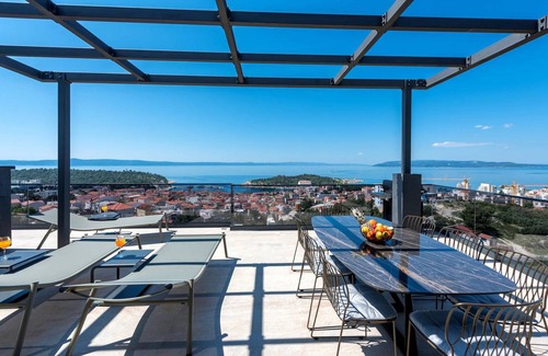Moca House | 350 m² House ∙ 3 bedrooms ∙ 7 guests