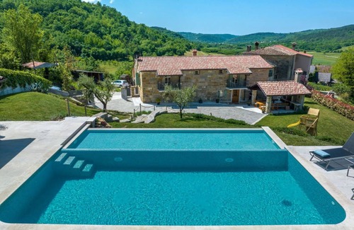 Kircija Villa | 351 m² Villa ∙ 6 bedrooms ∙ 12 guests