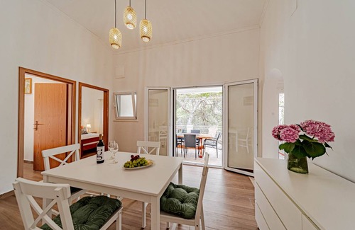 Zrnovo Apartment | 37 m² Apartment ∙ 2 bedrooms ∙ 4 guests