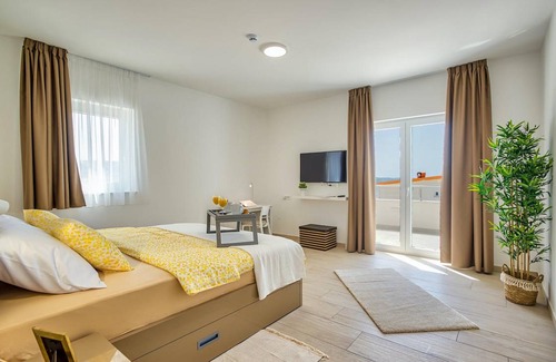 Metajna House | 375 m² House ∙ 4 bedrooms ∙ 10 guests