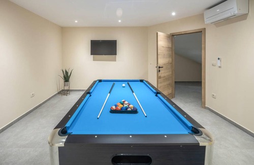 Murine House | 380 m² House ∙ 4 bedrooms ∙ 8 guests