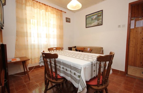 Ustrine House | 39 m² House ∙ 2 bedrooms ∙ 4 guests