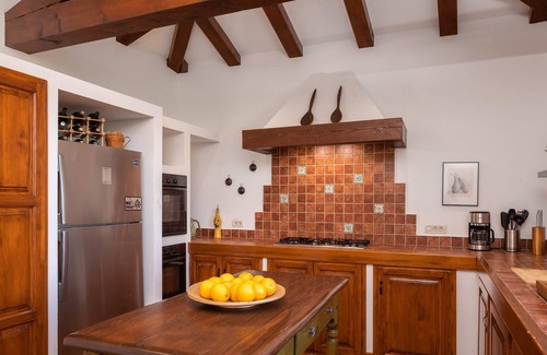 Makovci House | 4 bedroom accommodation in Poropati