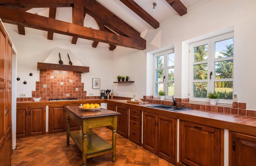 Makovci House | 4 bedroom accommodation in Poropati