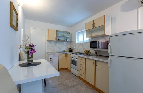 Sevid House | 4 bedroom awesome home in Sevid