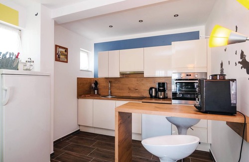 Polaca House | 4 bedroom pet friendly home in Polaca