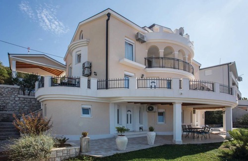 Komarna Apartment | 40 m² Apartment ∙ 1 bedroom ∙ 4 guests