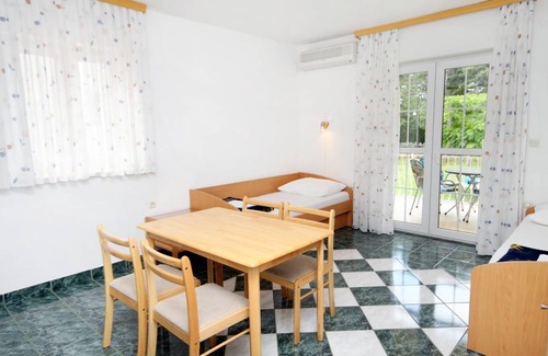 Jadranovo Apartment | 40 m² Apartment ∙ 1 bedroom ∙ 4 guests