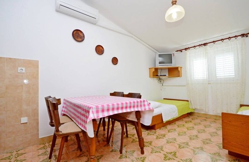 Jadrtovac Apartment | 40 m² Apartment ∙ 1 bedroom ∙ 4 guests