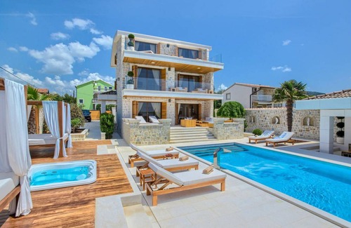 Kakma House | 400 m² House ∙ 5 bedrooms ∙ 10 guests