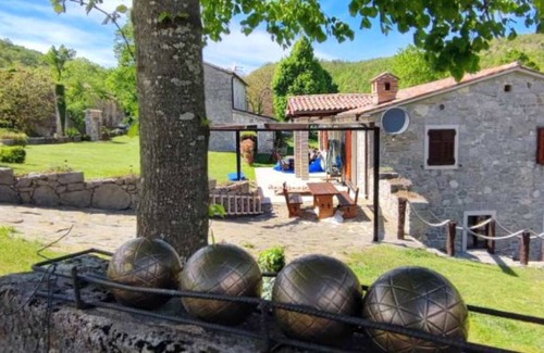 Krkuz Villa | 400 m² Villa ∙ 5 bedrooms ∙ 10 guests