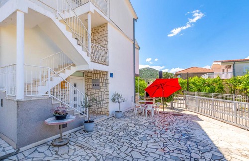 Poljica Apartment | 43 m² Apartment ∙ 2 bedrooms ∙ 6 guests