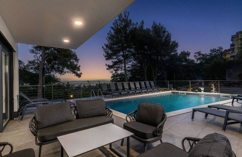 Obrs Villa | 430 m² Villa ∙ 6 bedrooms ∙ 12 guests