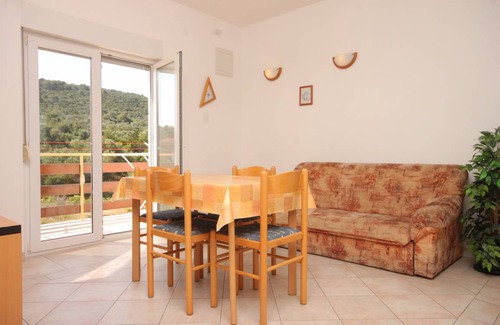 Bozava Apartment | 44 m² Apartment ∙ 2 bedrooms ∙ 5 guests