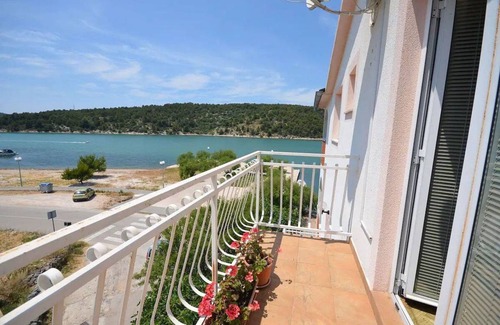 Jadrtovac Apartment | 45 m² Apartment ∙ 1 bedroom ∙ 4 guests